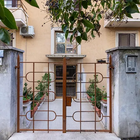 Casa Giovi - Apartment With Garden-2